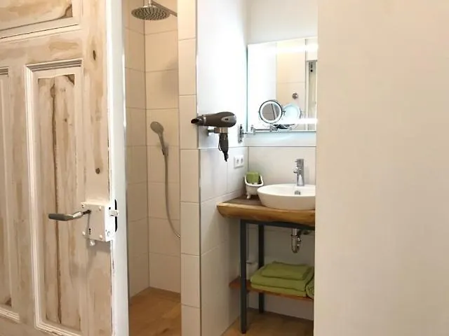 Frühstückspension Lauras Weinherberge 4*